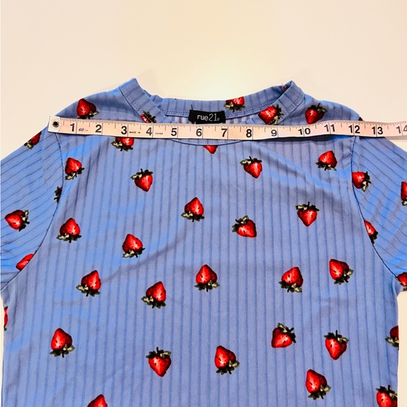 Rue21 Baby Blue Red Strawberry Ribbed Short Sleeve Blouse Top T-Shirt - Picture 6 of 6